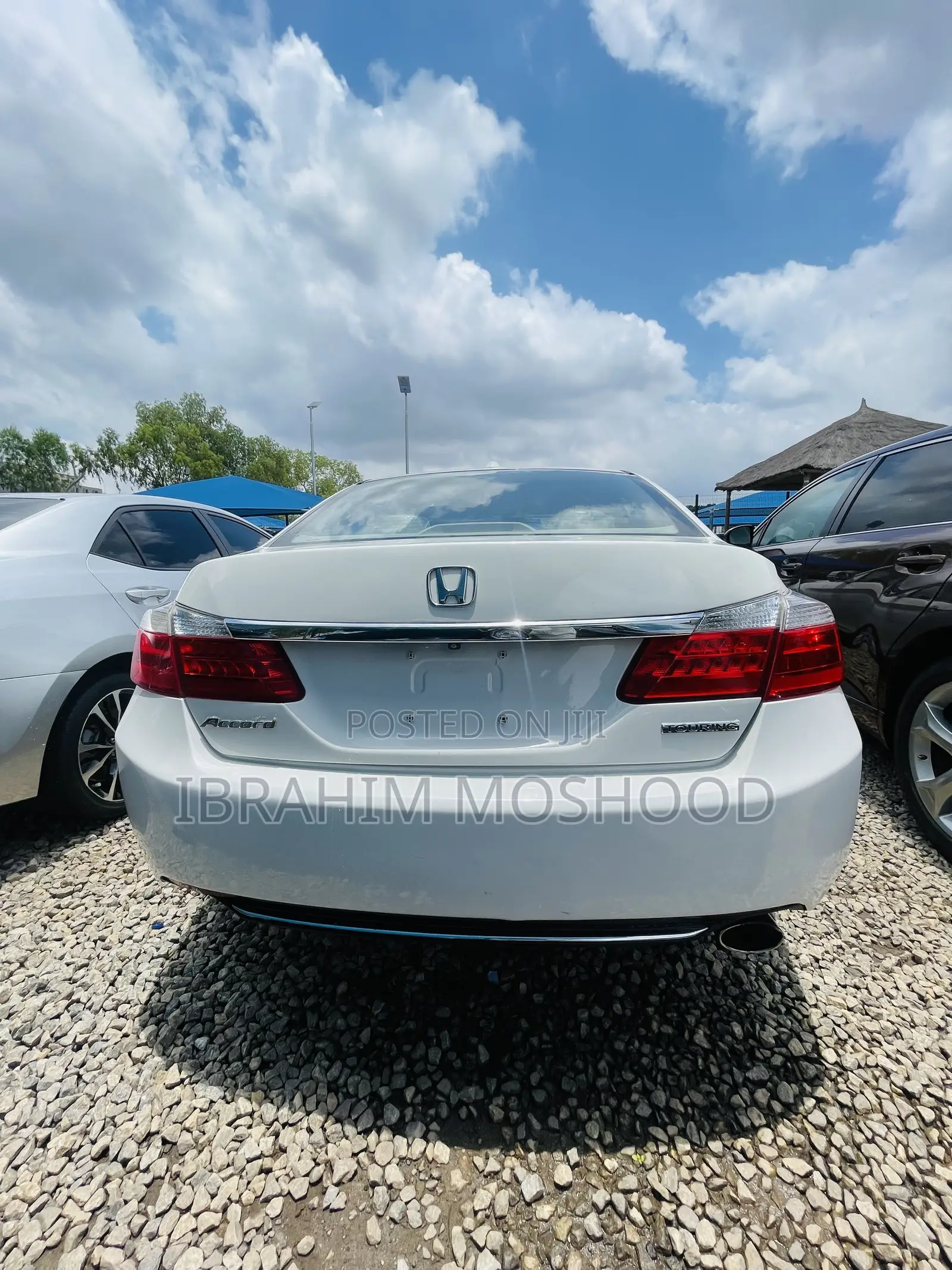 Honda Accord Touring 4dr Sedan FWD (3.5L 6cyl 6A) 2013 White