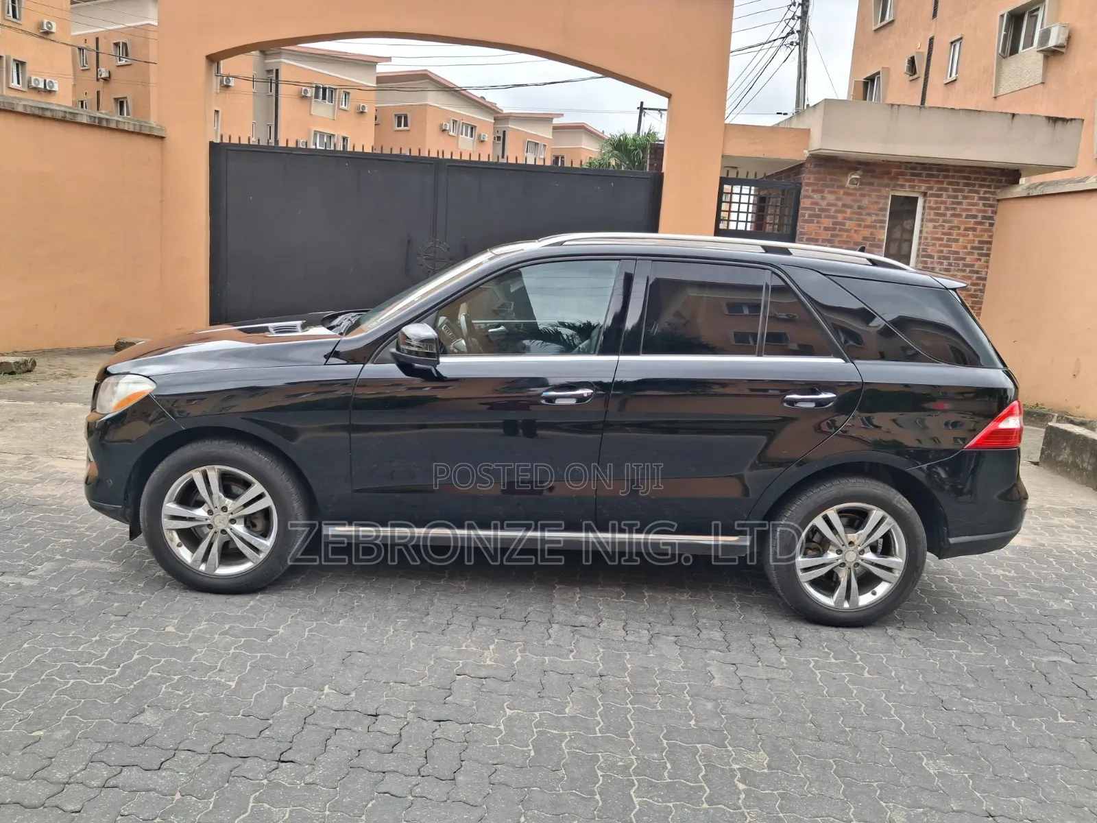 Mercedes-Benz M Class 2013 Black