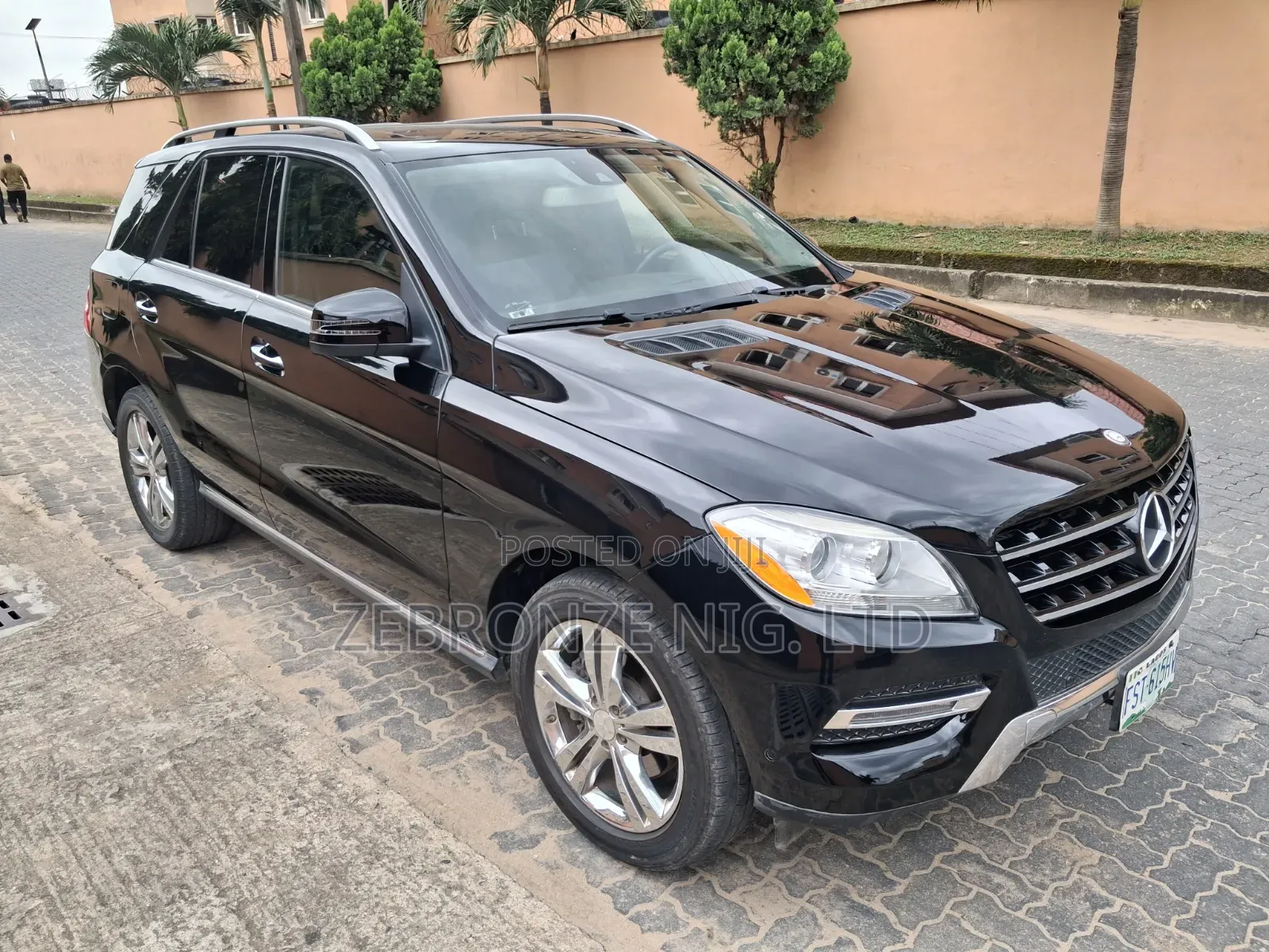 Mercedes-Benz M Class 2013 Black
