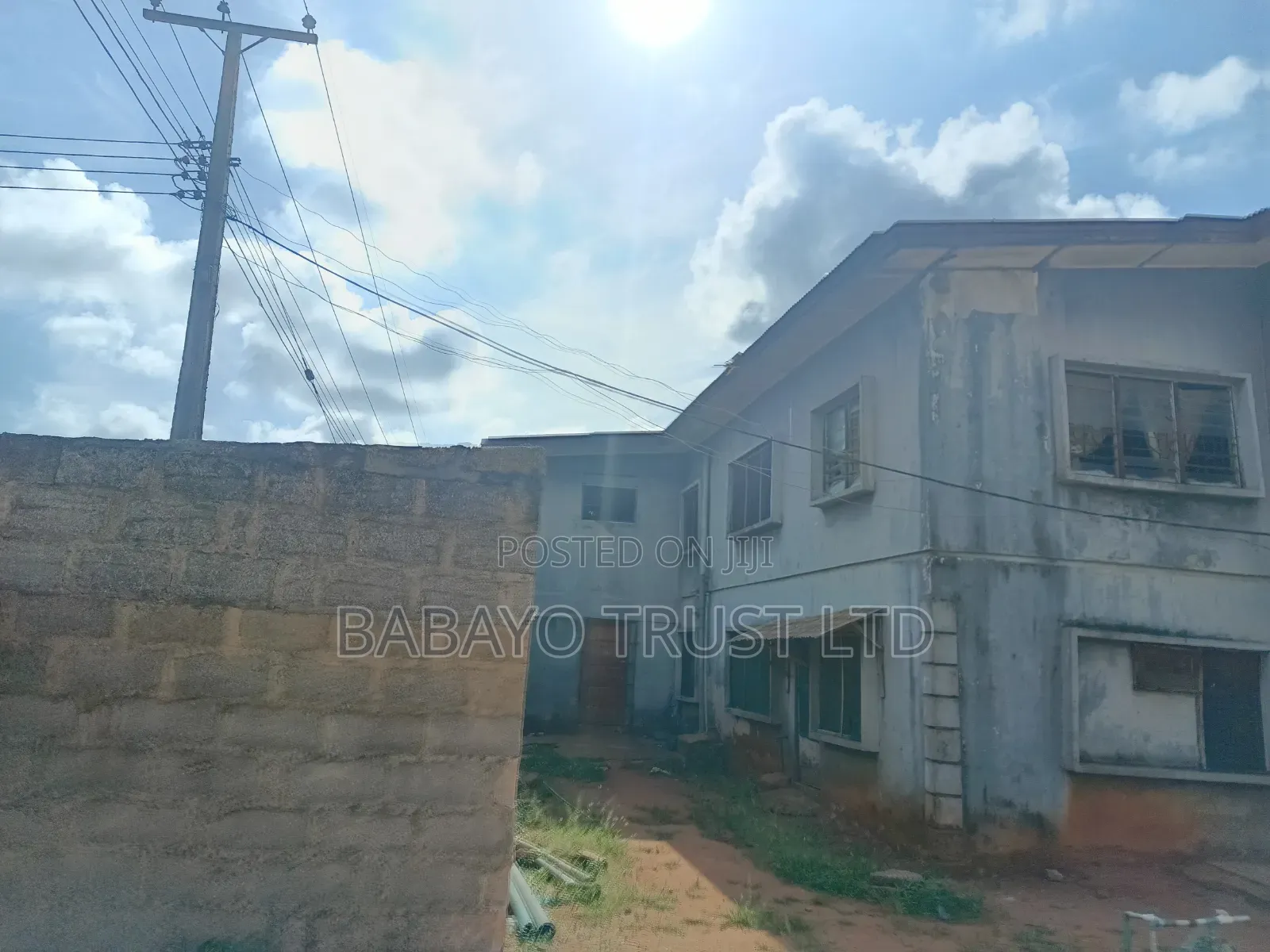 13bdrm House in Uwagboe, Benin City for sale