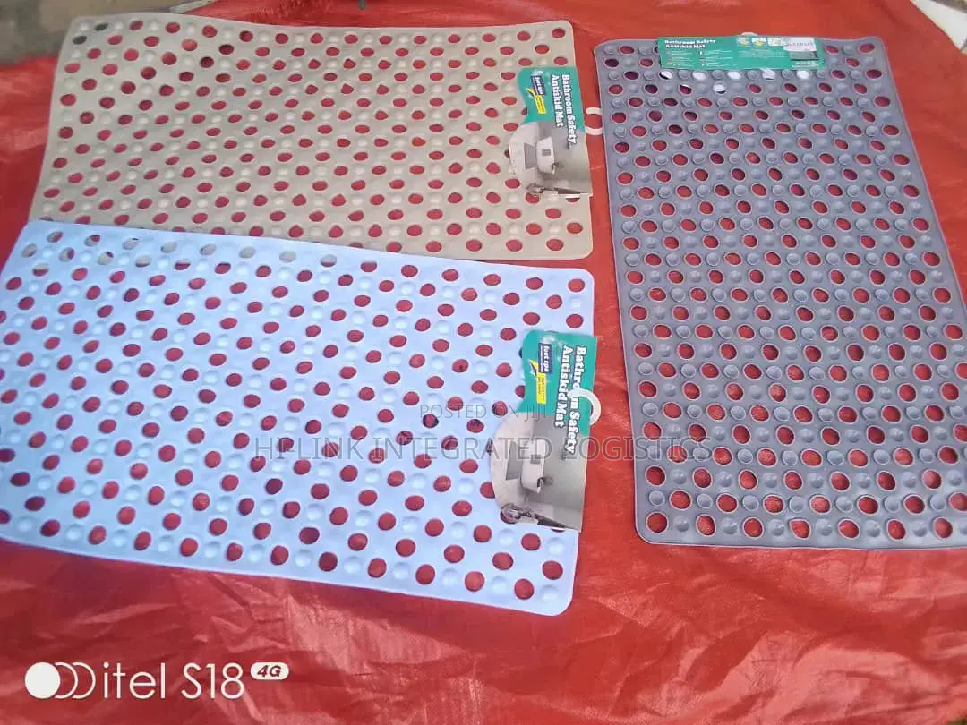 Suction-Cup Anti-Slip Silicone Bath Mats