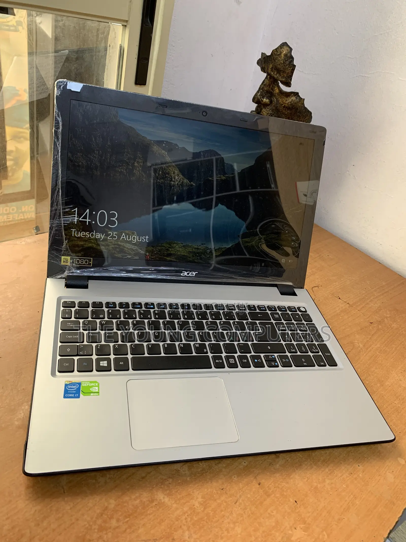 Laptop Acer Aspire V3-574 8GB Intel Core i7 HDD 1T