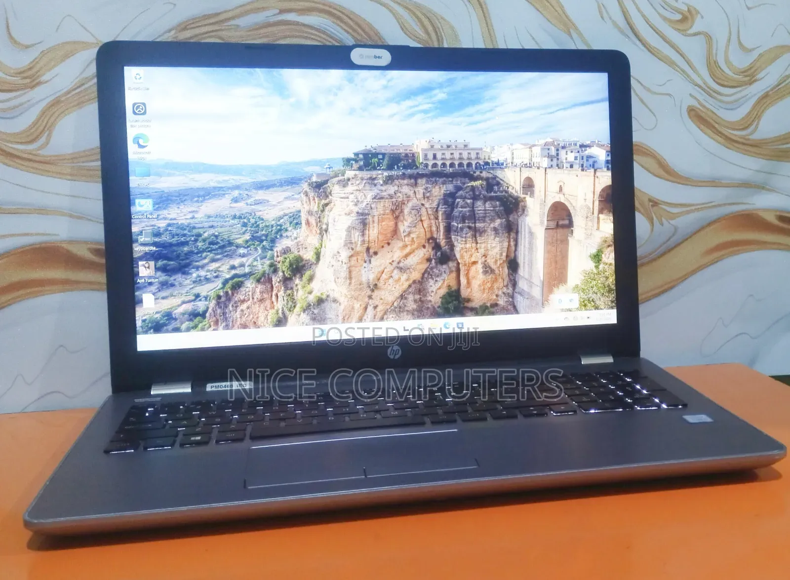 Laptop HP 250 G6 8GB Intel Core i5 HDD 1T