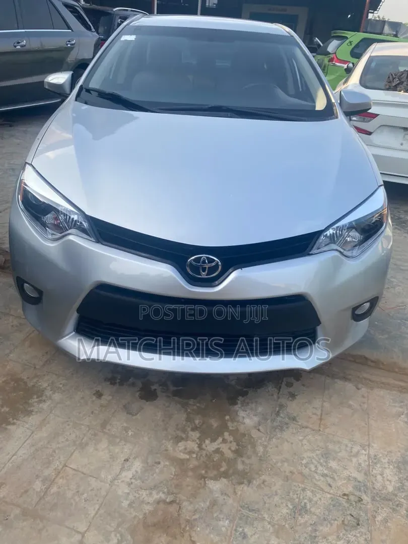 Toyota Corolla 2015 Silver