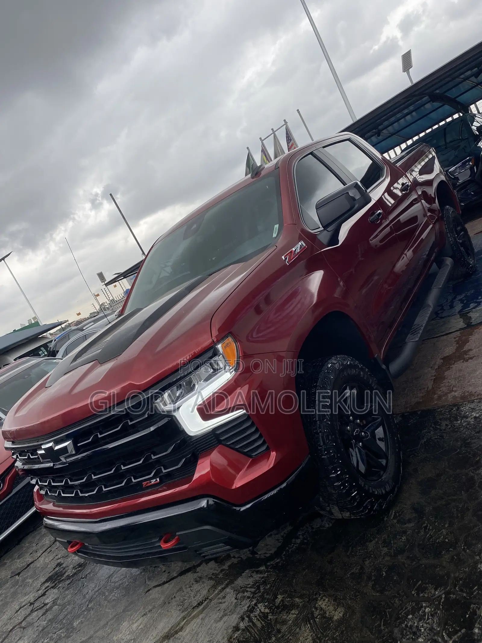 Chevrolet Silverado 2023 Red