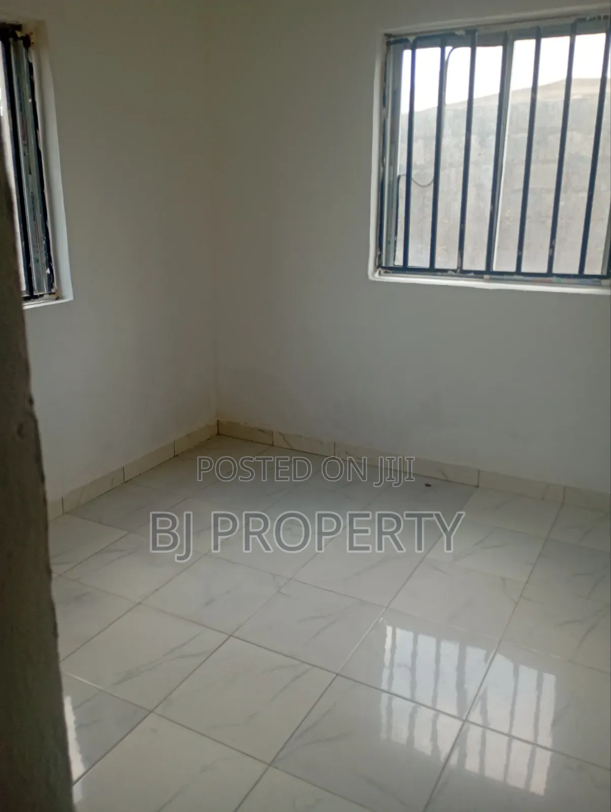 2bdrm Block of Flats in Government Layout, Kubwa for rent