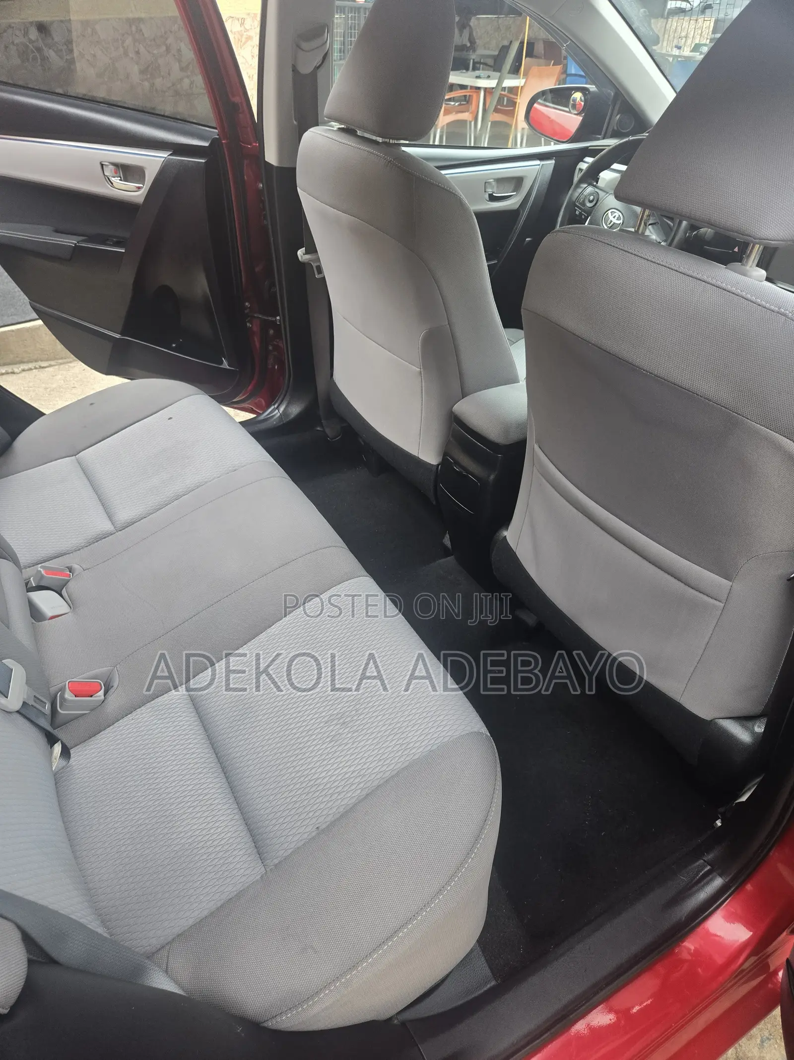 Toyota Corolla LE Premium 4dr Sedan (1.8L 4cyl CVT) 2016 Red