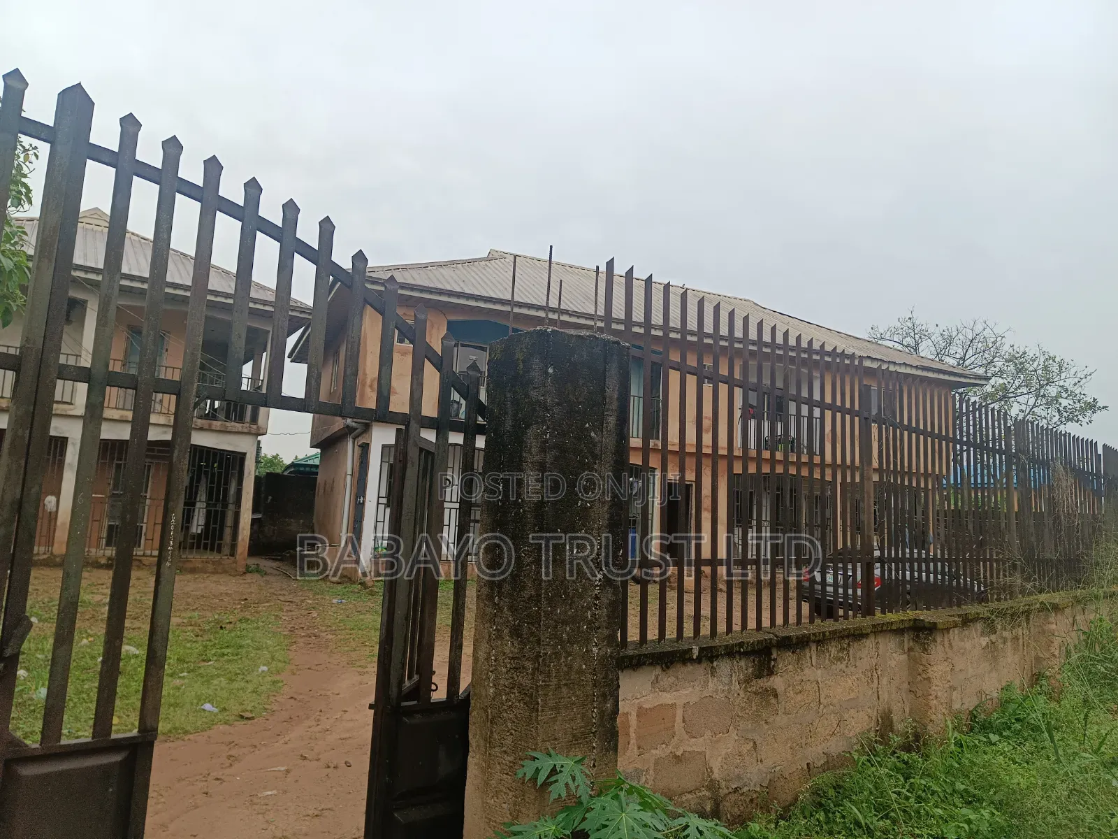 10bdrm Block of Flats in Benin City for sale