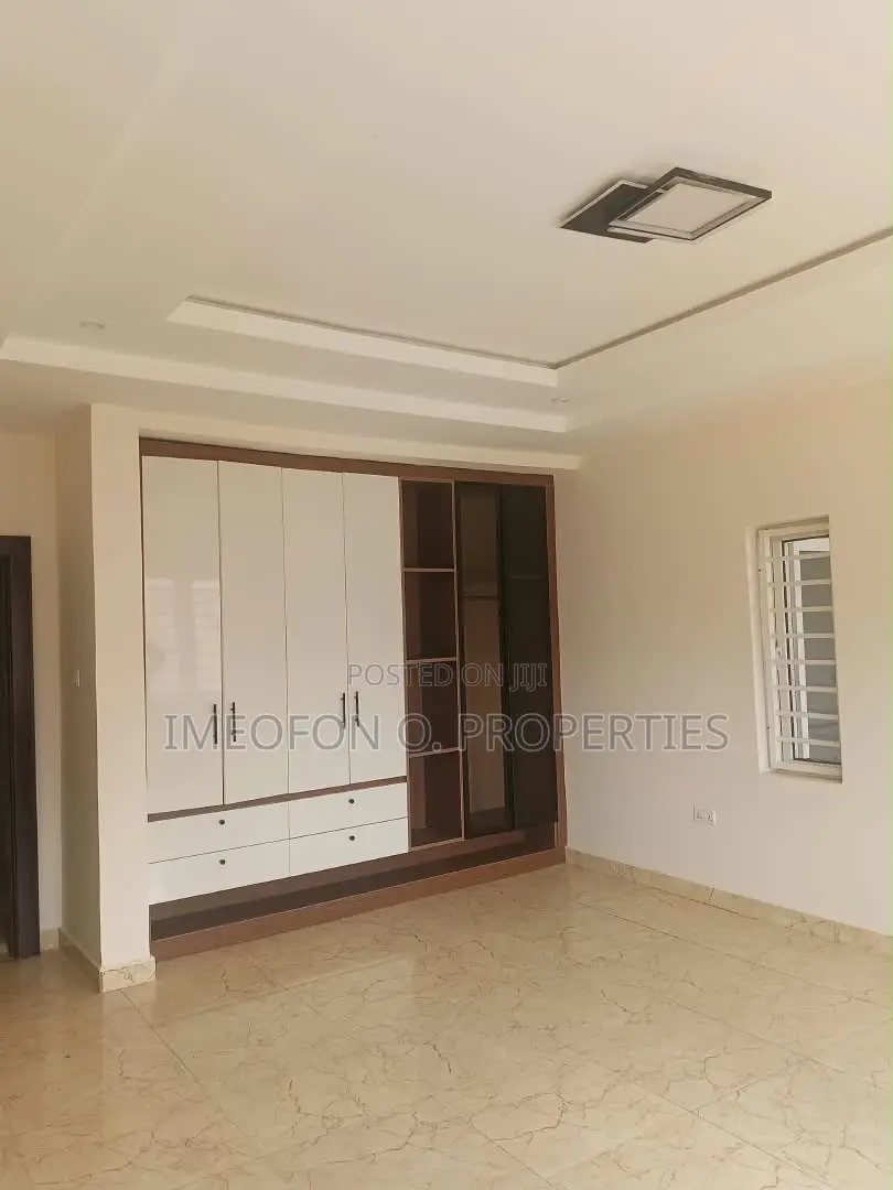 Furnished 5bdrm Duplex in In Estate, Kubwa for rent