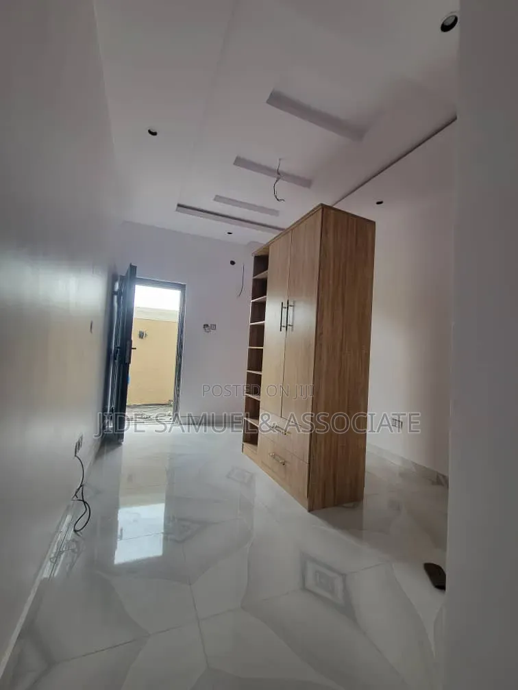 Furnished 1bdrm Room & Parlour in Ayobo for rent