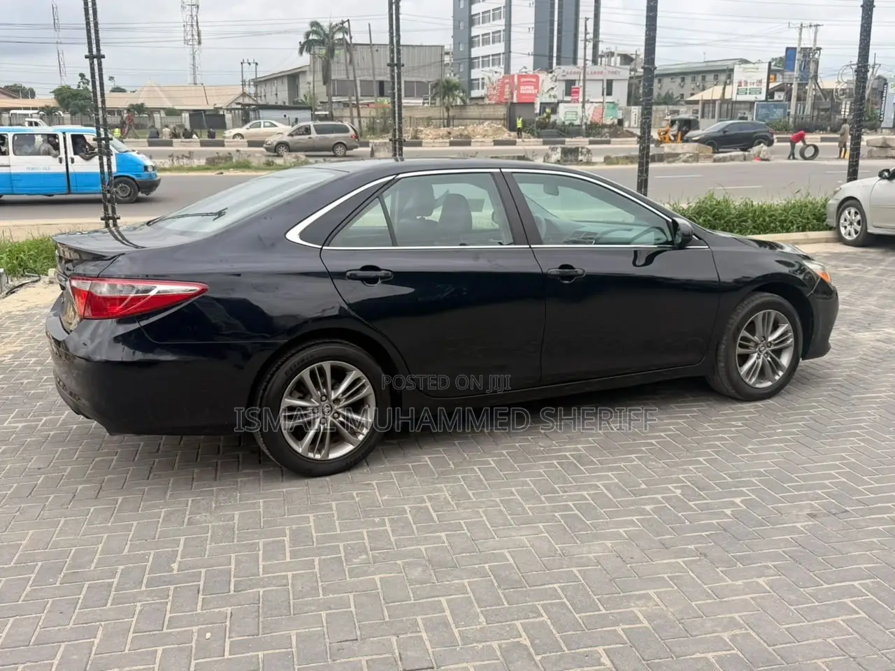 Toyota Camry SE 4dr Sedan (2.5L 4cyl 6A) 2016 Black