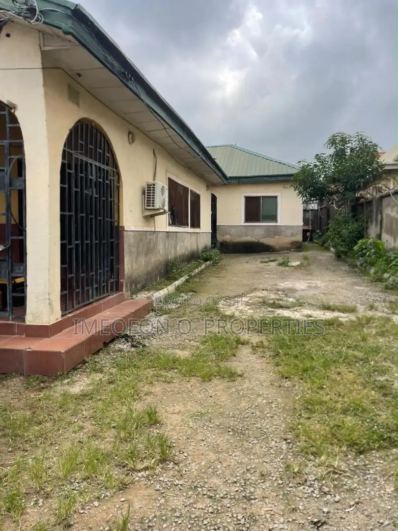 3bdrm Apartment in Kubwa for sale