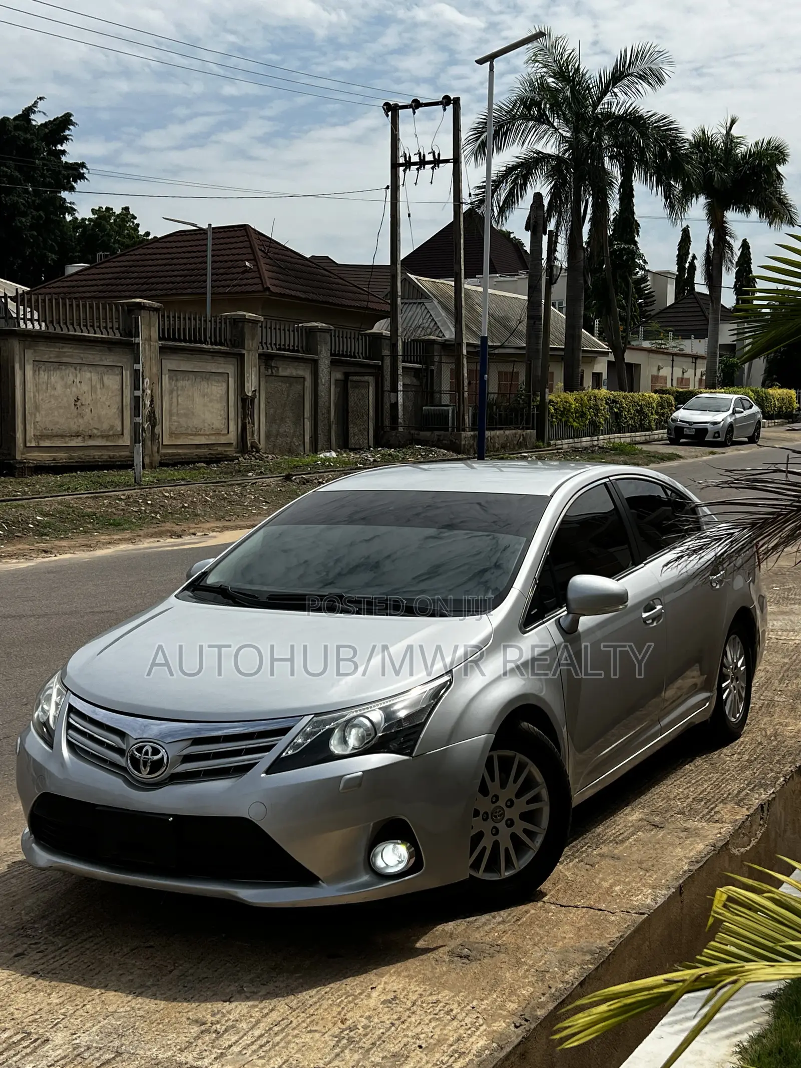 Toyota Avensis 2014 Silver