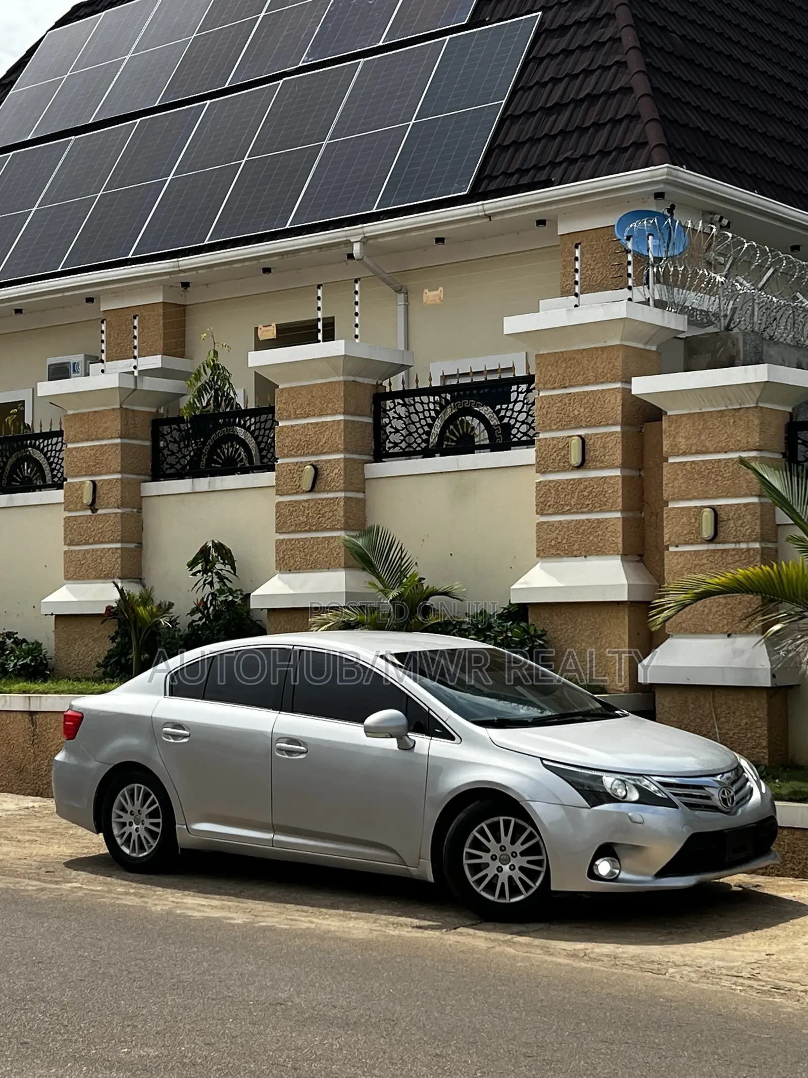 Toyota Avensis 2014 Silver