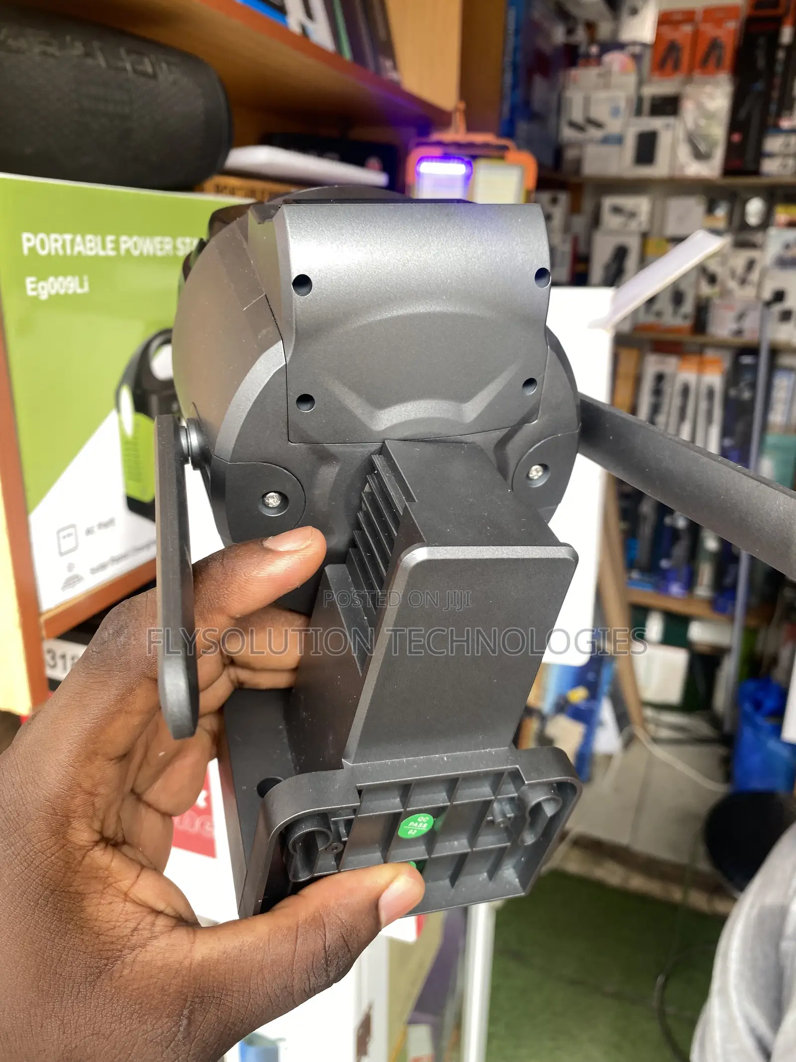 Open Box A30 Ubox HD Dual-Lens Intelligent Solar Alert PTZ 4G Camera