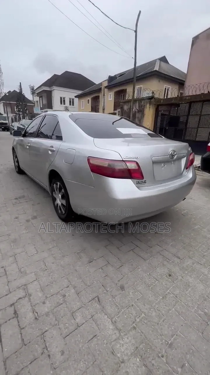 Toyota Camry LE 4dr Sedan (2.4L 4cyl 5A) 2007 Silver