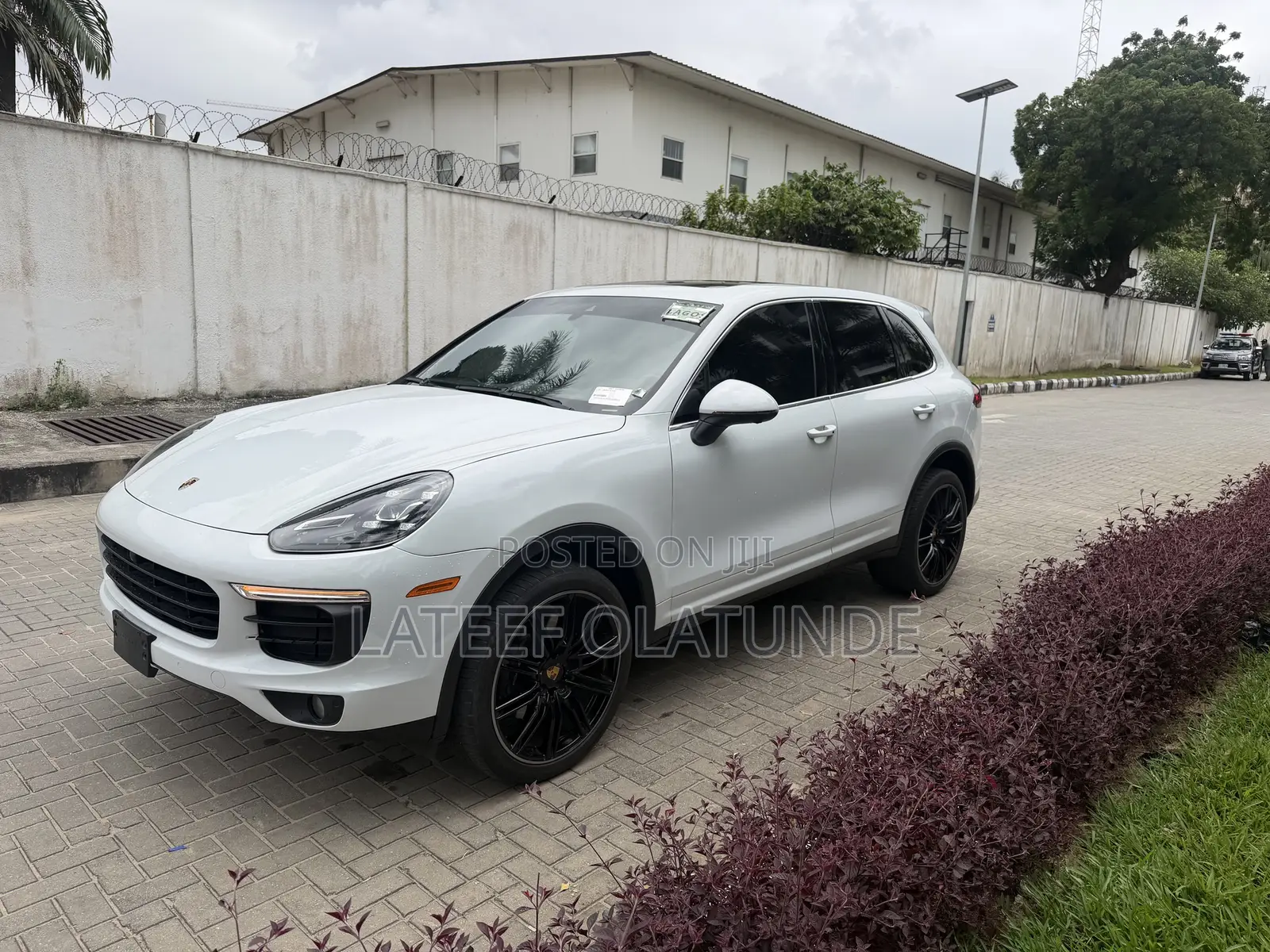 Porsche Cayenne Turbo S AWD 2016 White