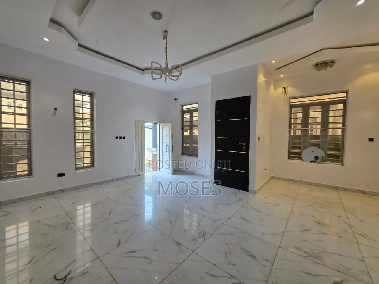 4bdrm Duplex in In An Access Control, Chevron for rent