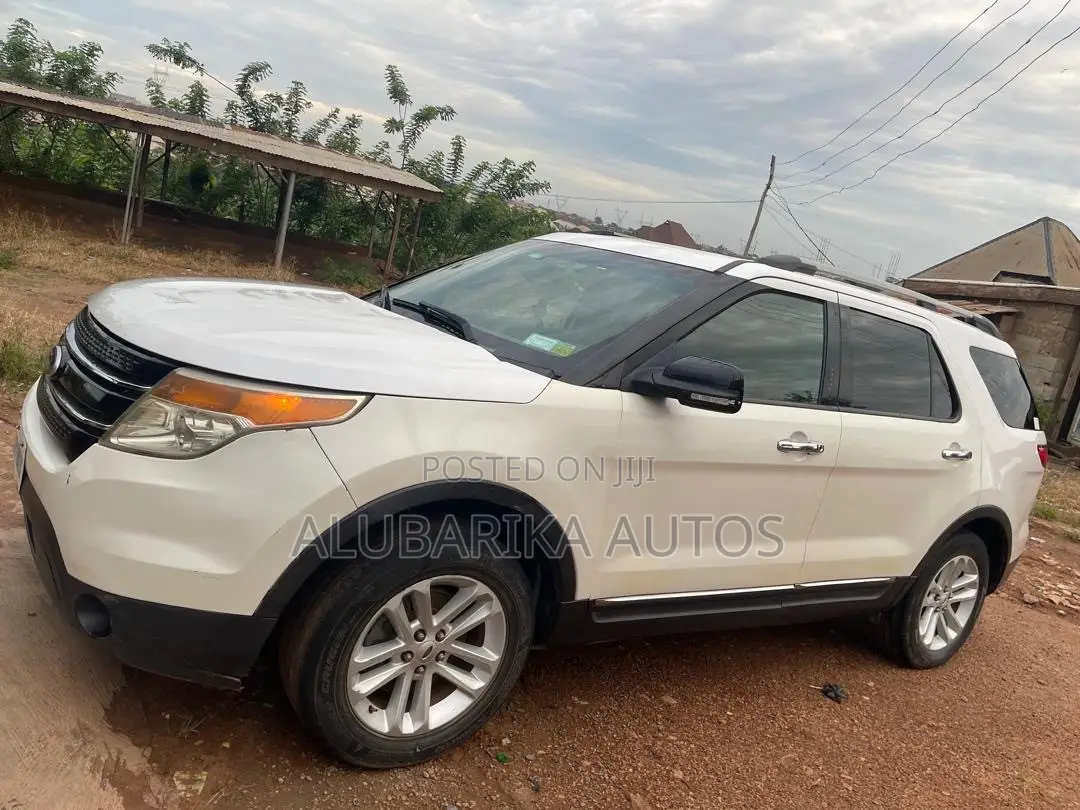 Ford Explorer 2011 White