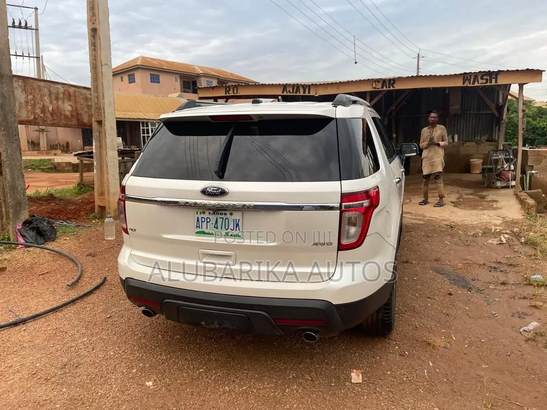 Ford Explorer 2011 White