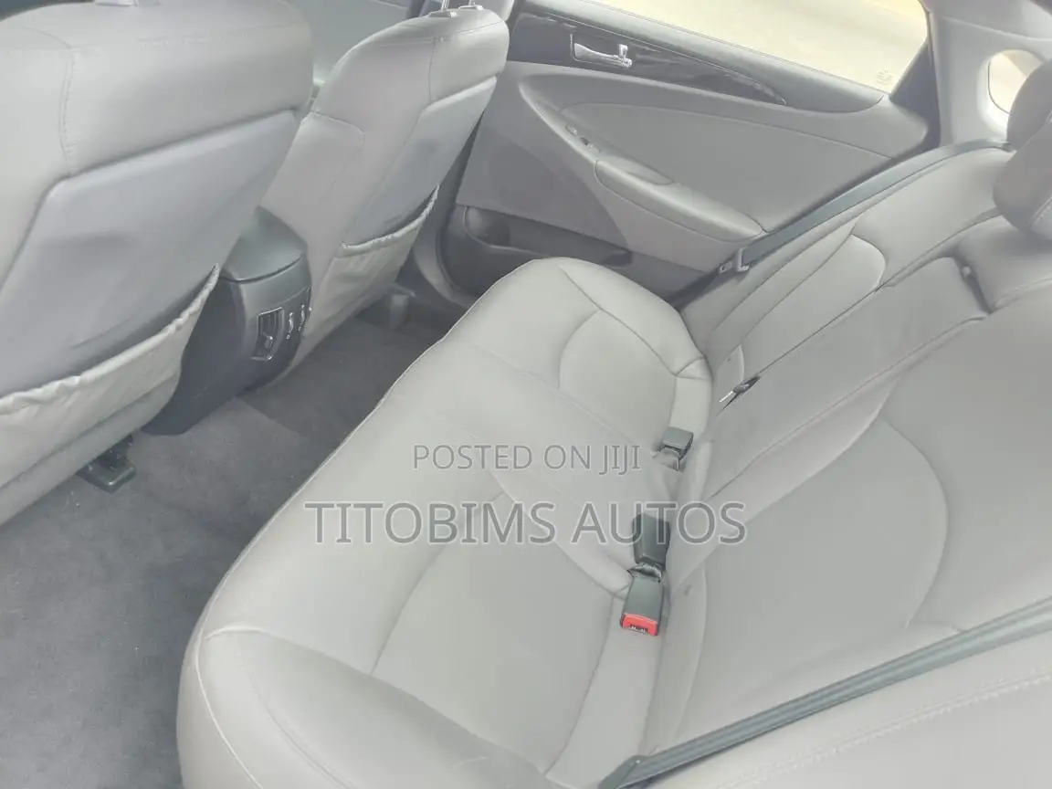 Hyundai Sonata 2012 Gray