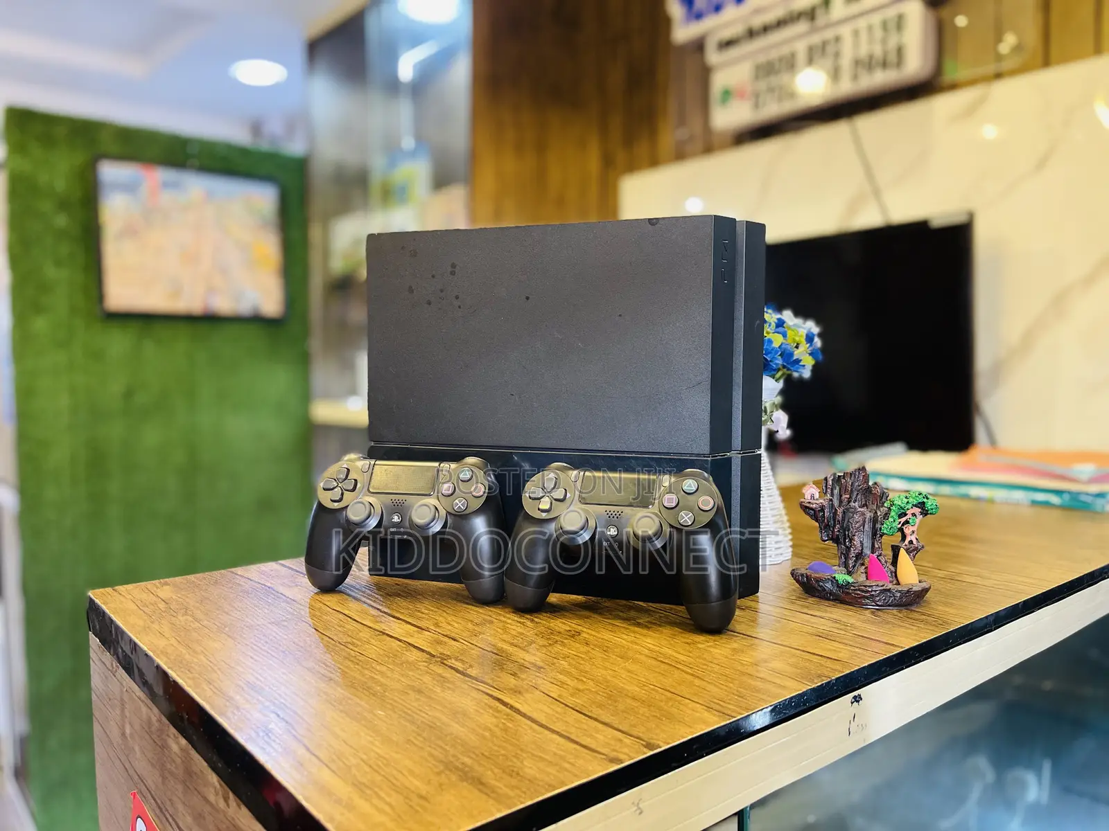 Sony PlayStation 4