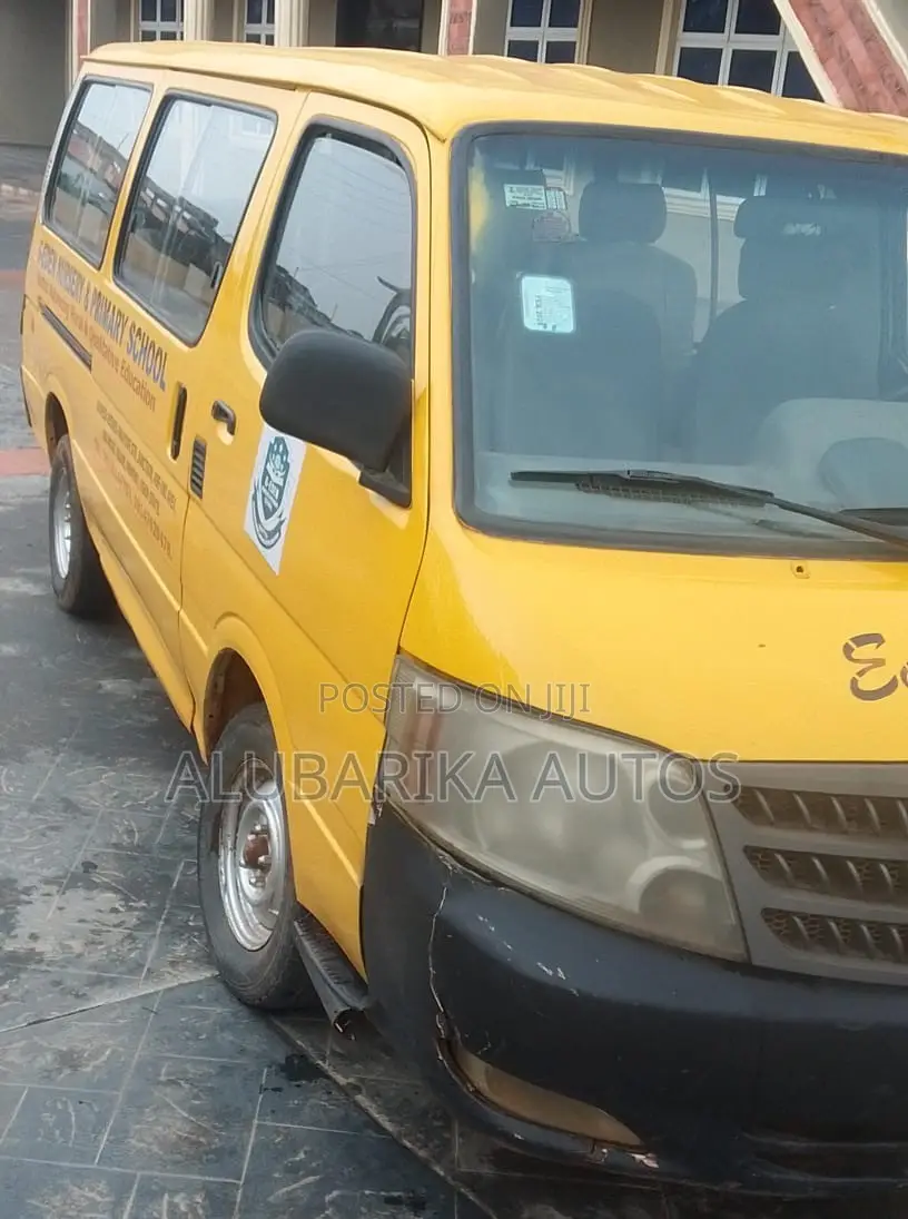 Foton View 2005 Yellow