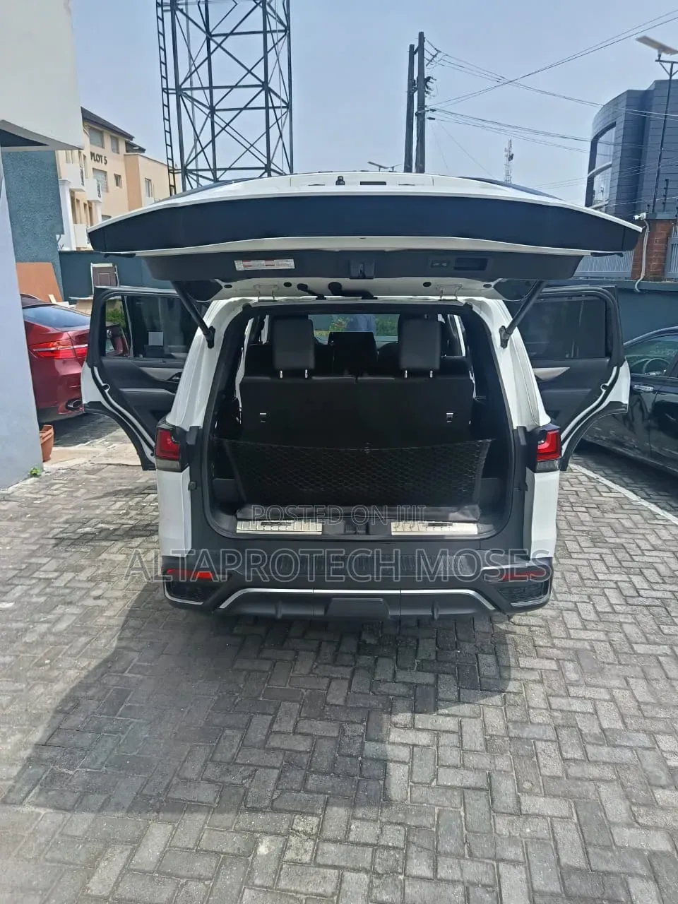 Lexus LX 600 2023 White