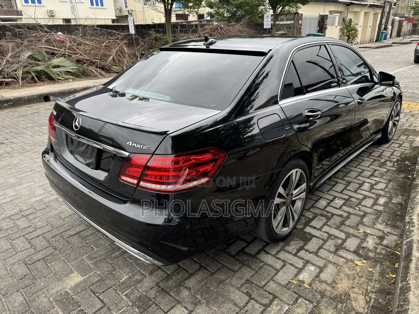 Mercedes-Benz E350 Base 4Matic Sedan AWD (3.5L 6cyl 7A) 2014 Black