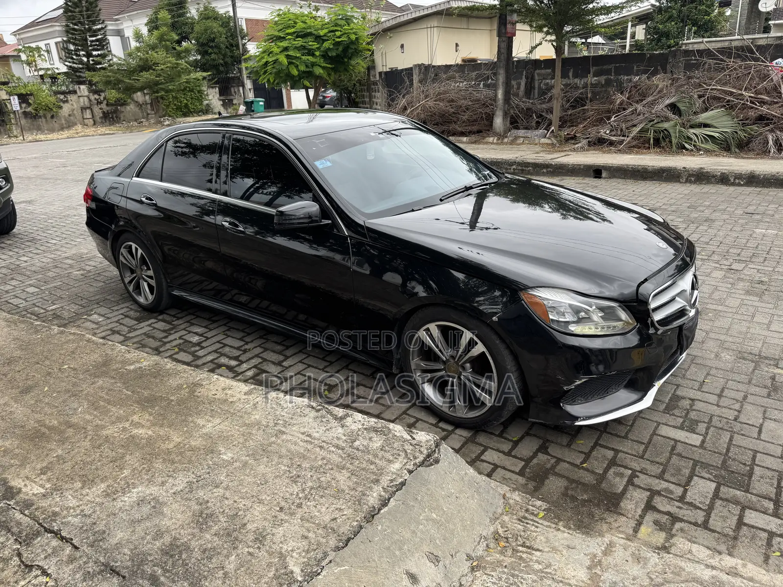 Mercedes-Benz E350 Base 4Matic Sedan AWD (3.5L 6cyl 7A) 2014 Black