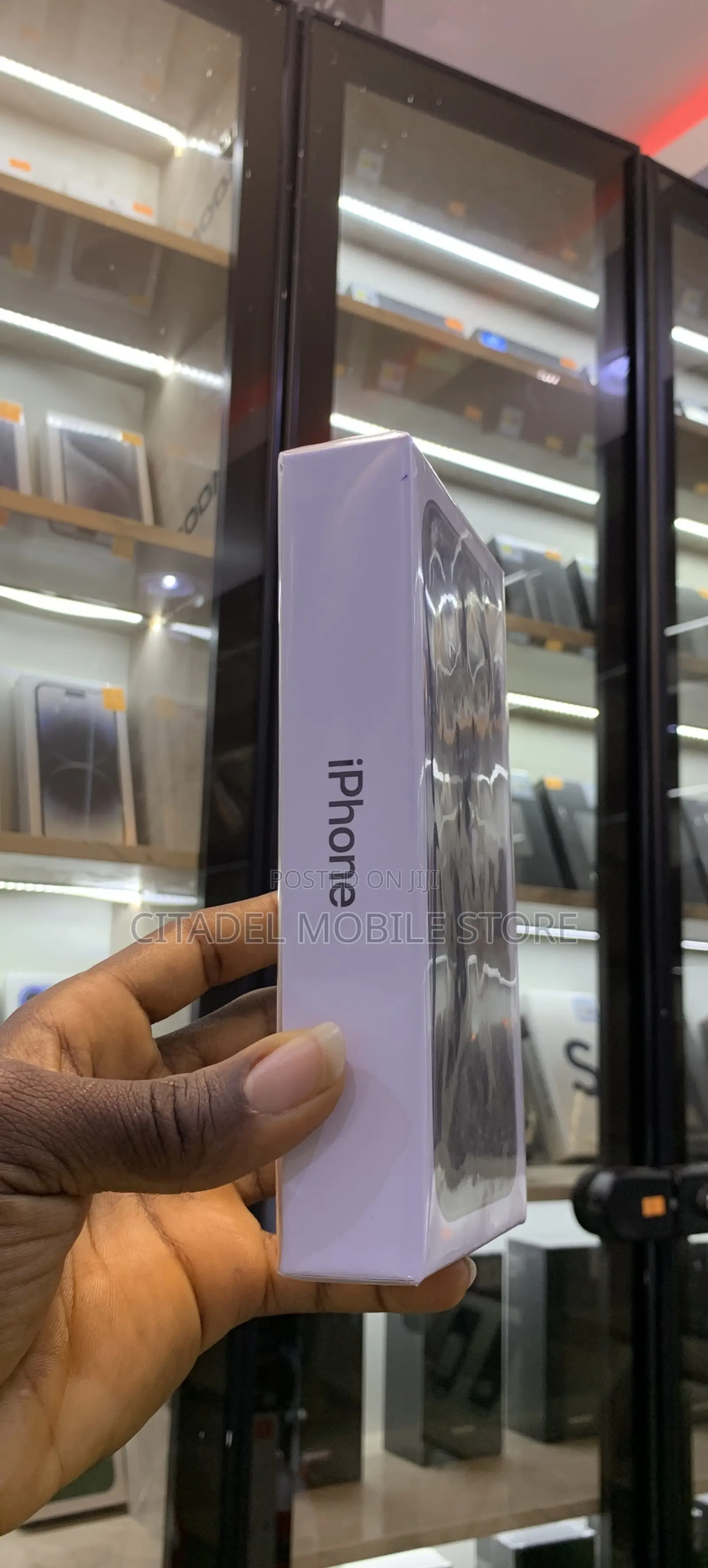 New Apple iPhone 11 128 GB Black