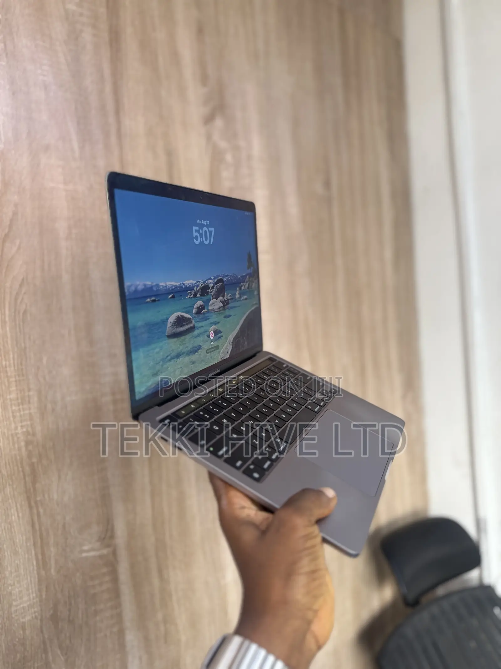 Laptop Apple MacBook Pro 2020 16GB Apple M1 SSD 256GB