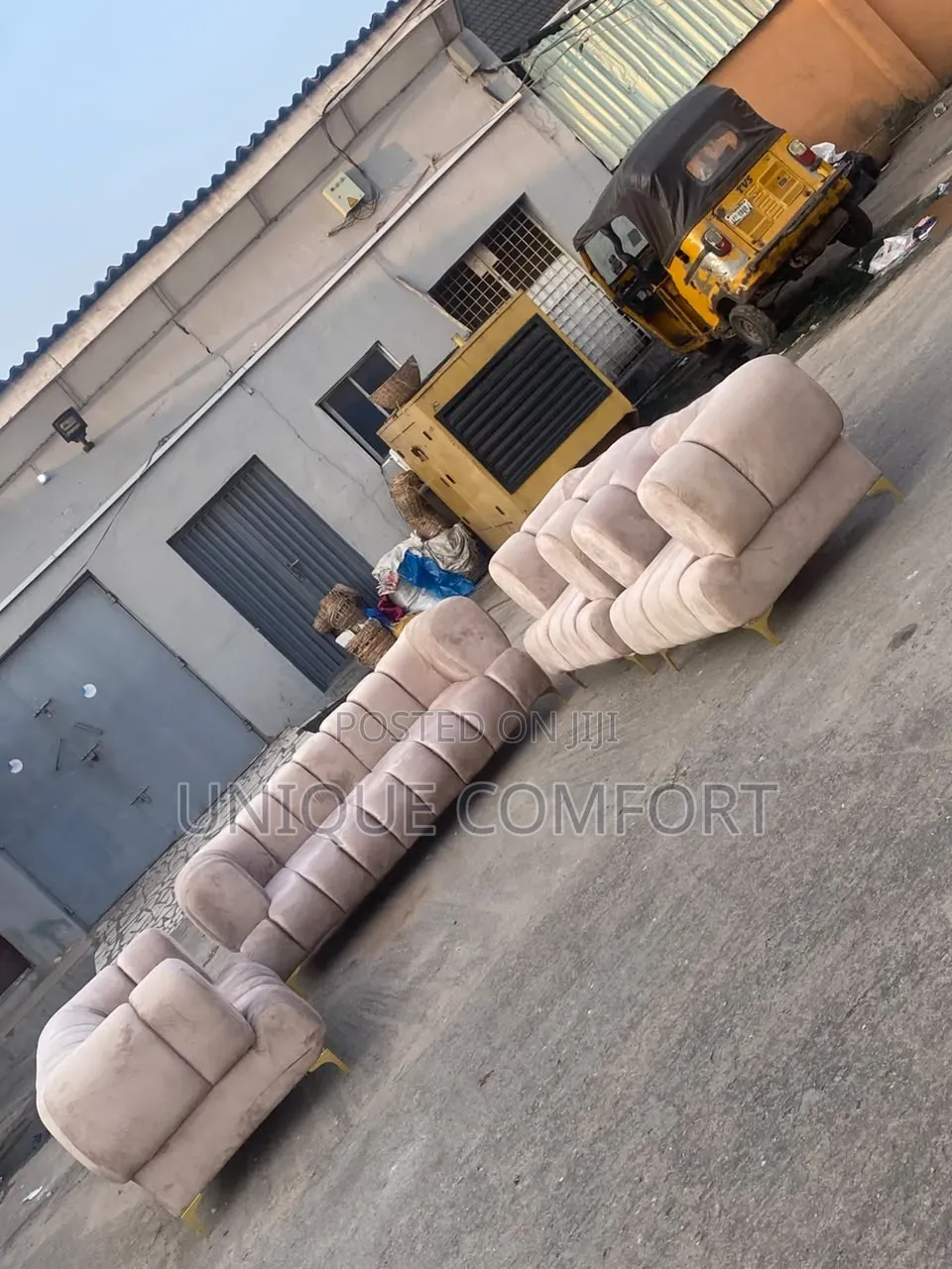 Brand New Top Quality 7 Seaters Modern Design Luxury Sofa Set