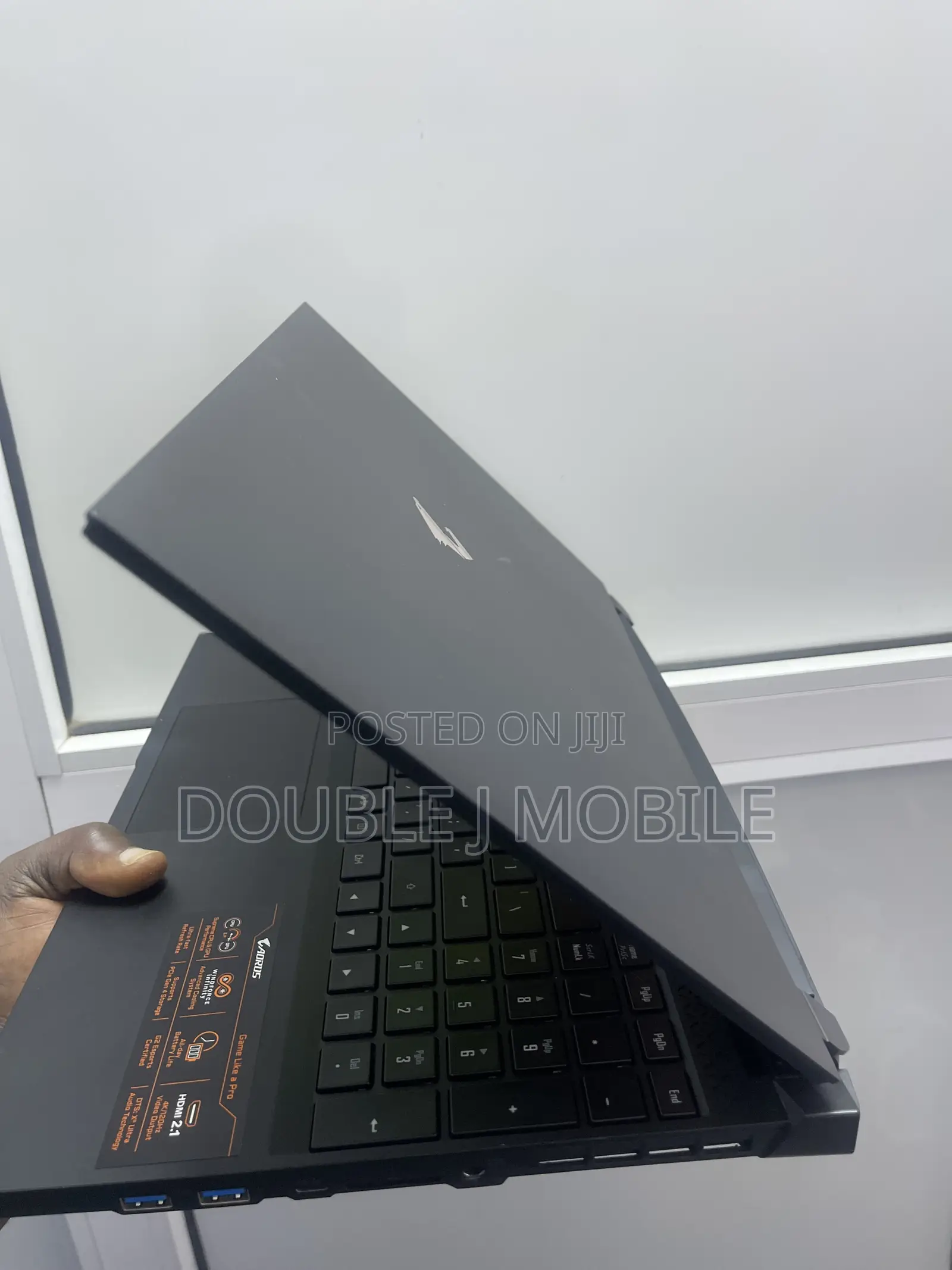 Laptop Gigabyte AORUS 15P 16GB Intel Core i7 SSD 1T