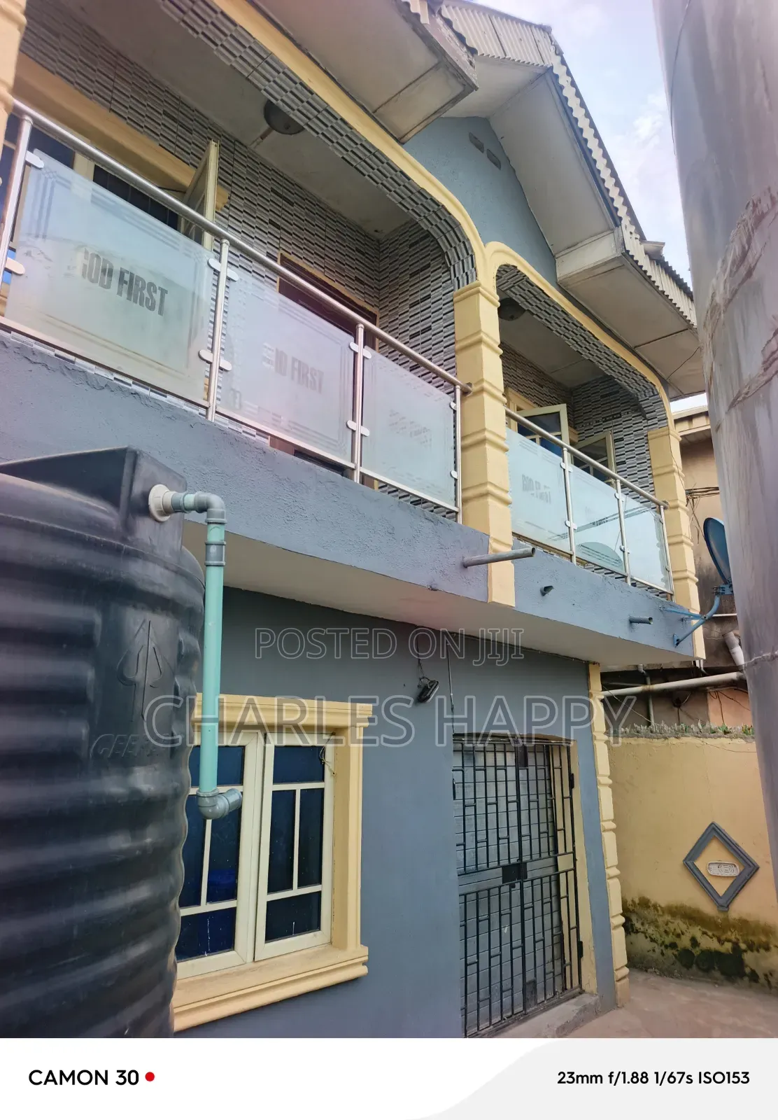 6bdrm Block of Flats in Baruwa Major Road for sale