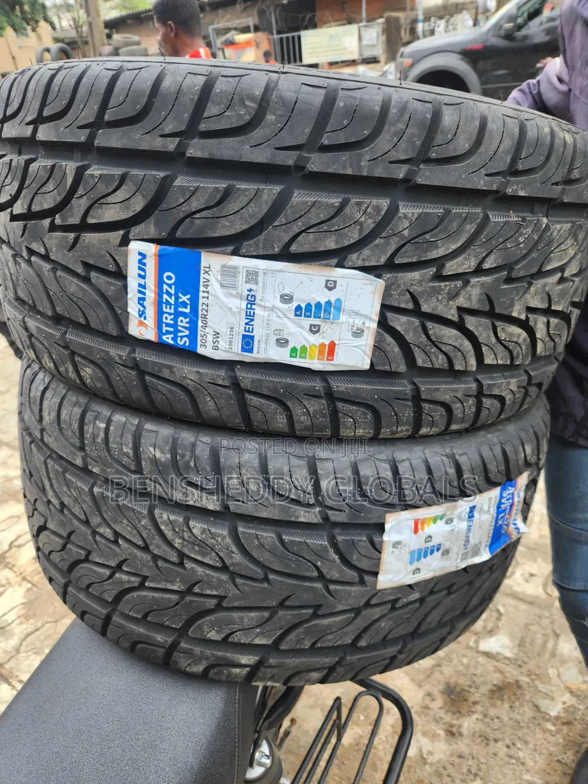 305/40r22 Sailun Original