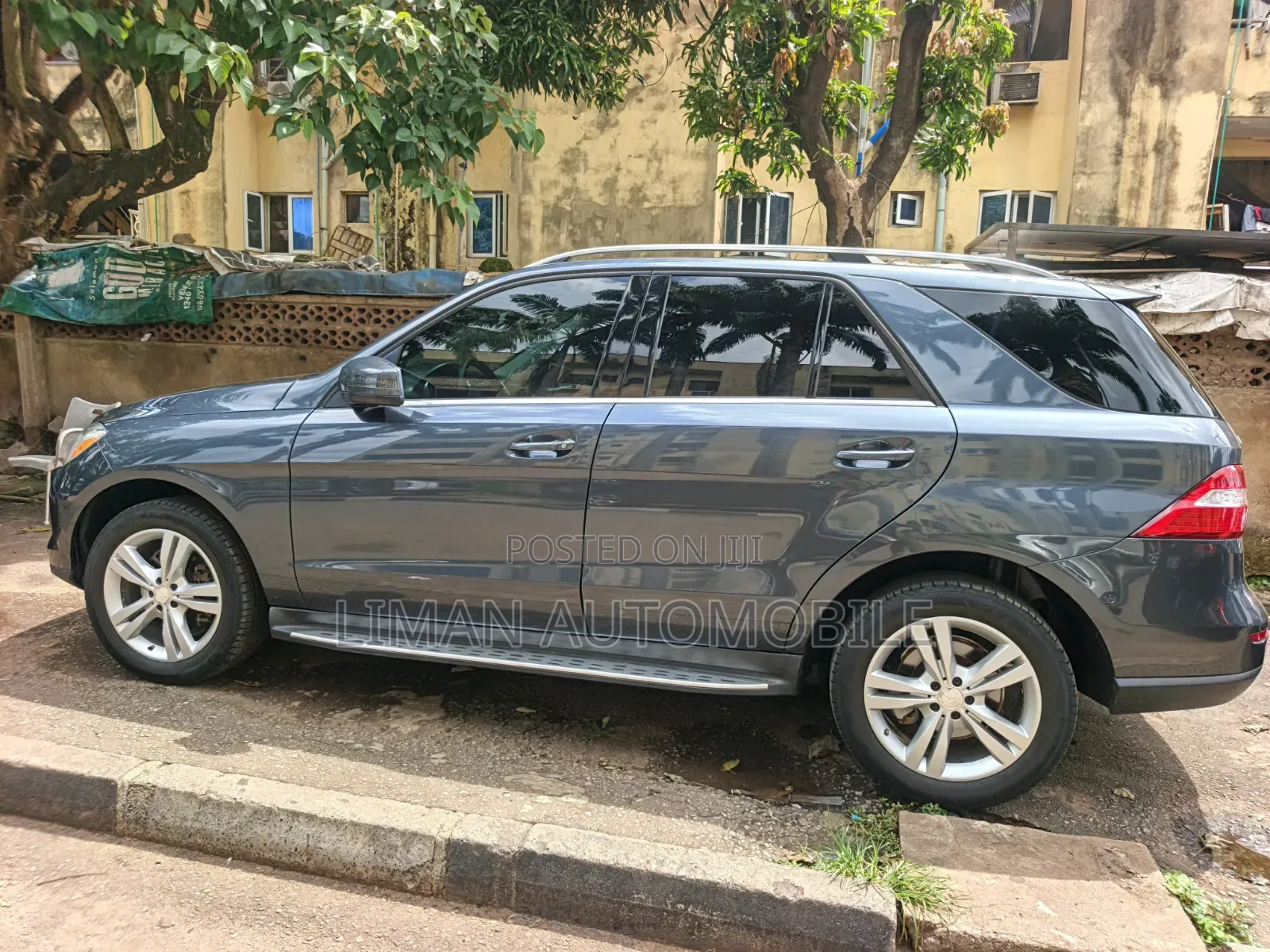 Mercedes-Benz M Class ML350 4MATIC 4dr SUV AWD (3.5L 6cyl 7A) 2015 Gray