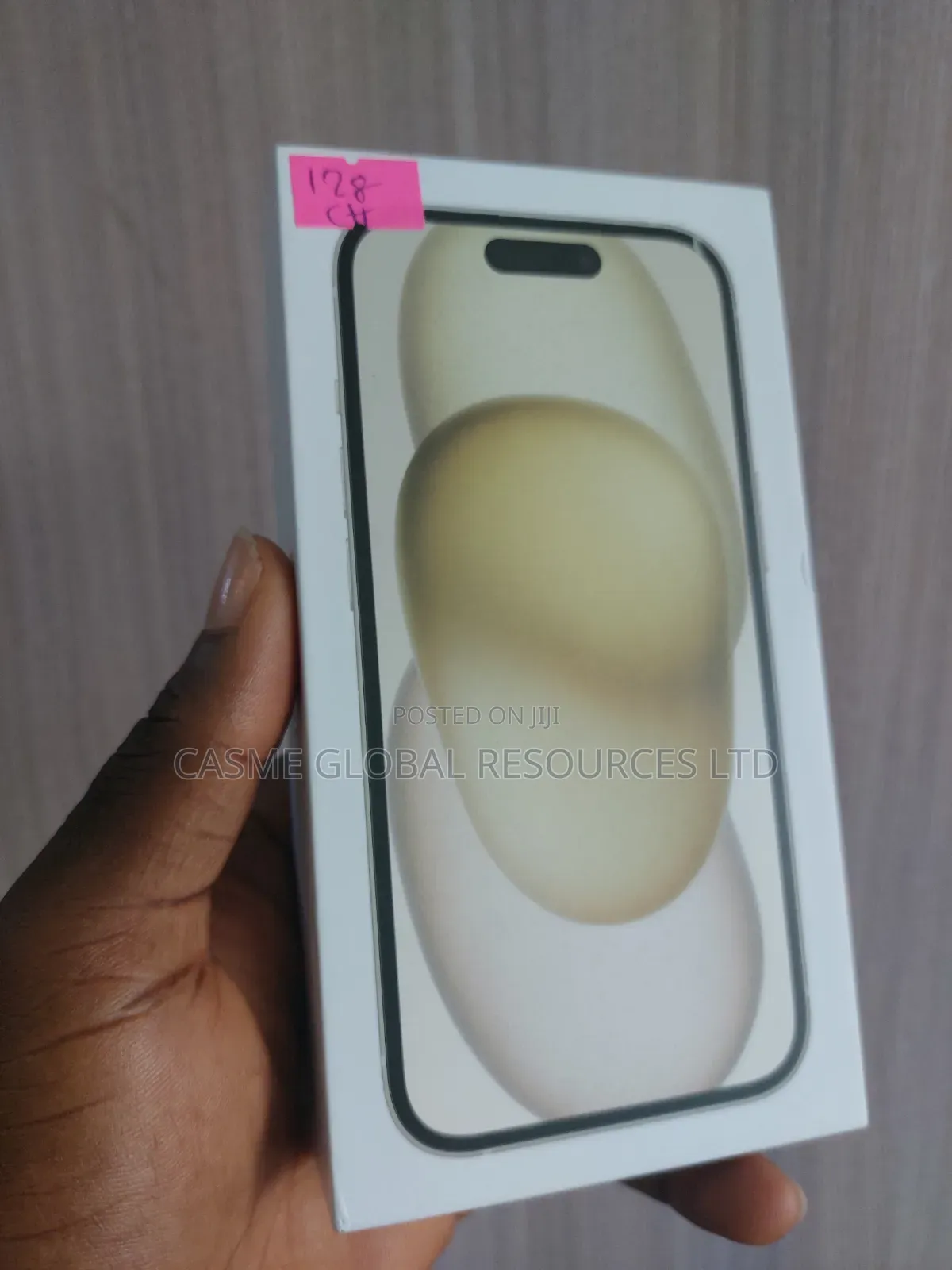 New Apple iPhone 15 128 GB Yellow