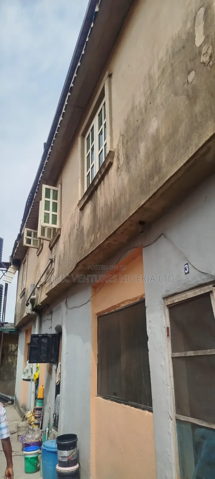 3bdrm Block of Flats in Igando for sale