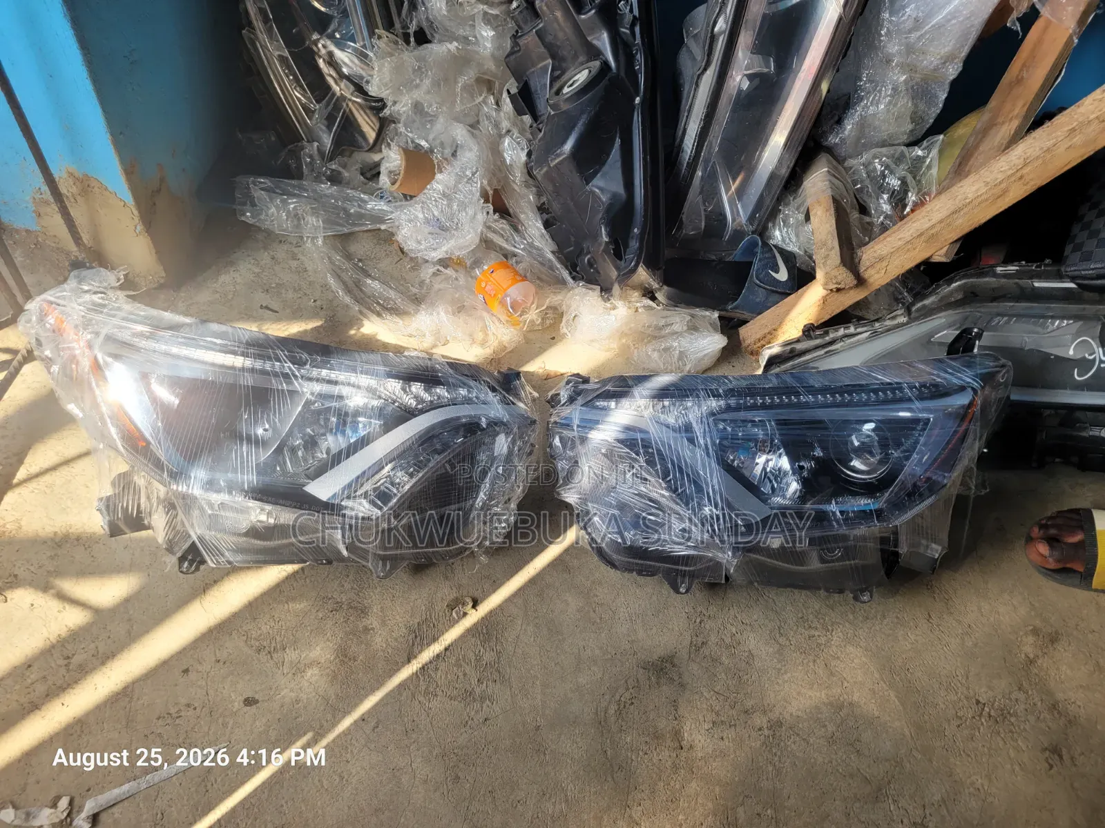 Headlamp Toyota Rav4 2018 Model