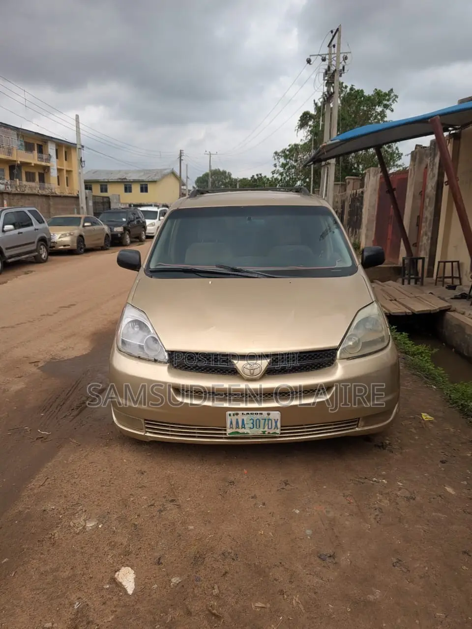 Toyota Sienna 2005 Gold