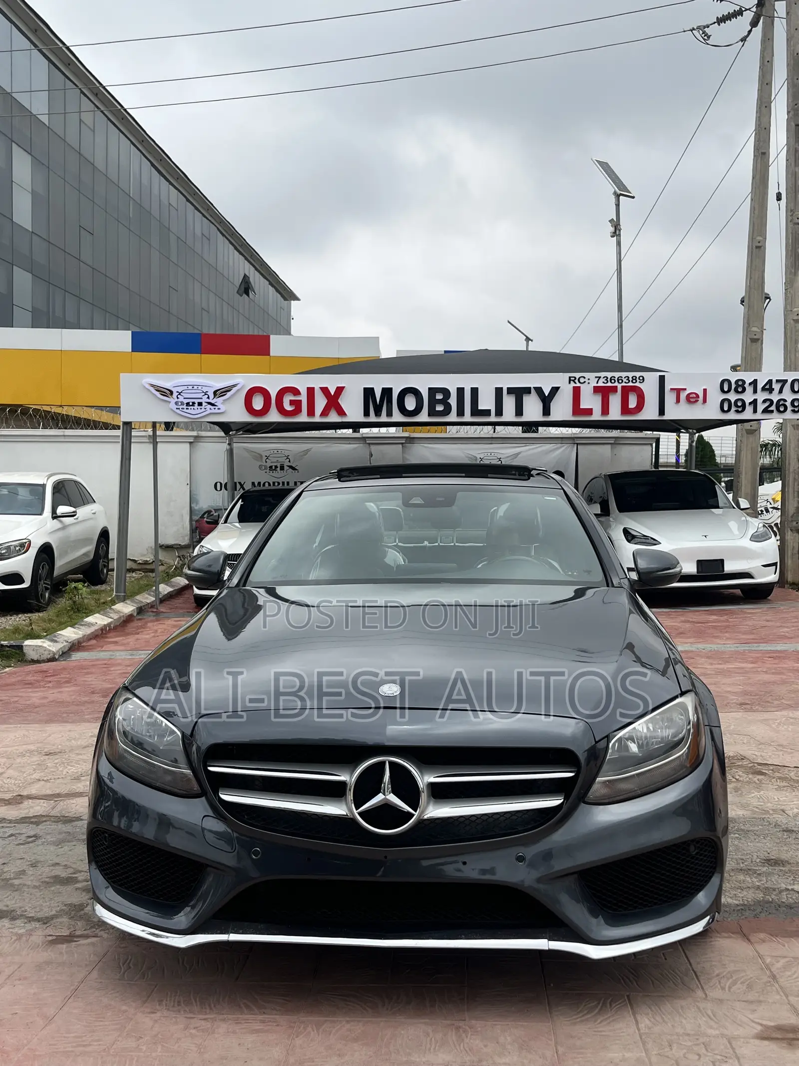 Mercedes-Benz C300 2016 Gray