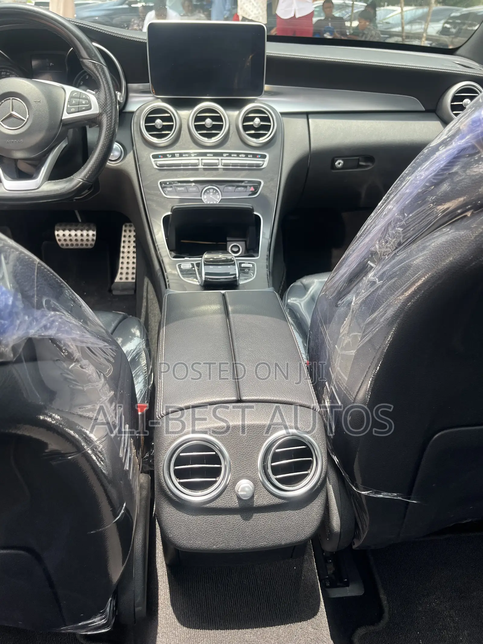 Mercedes-Benz C300 2016 Gray