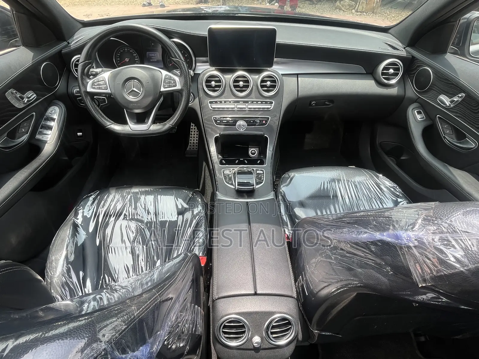 Mercedes-Benz C300 2016 Gray