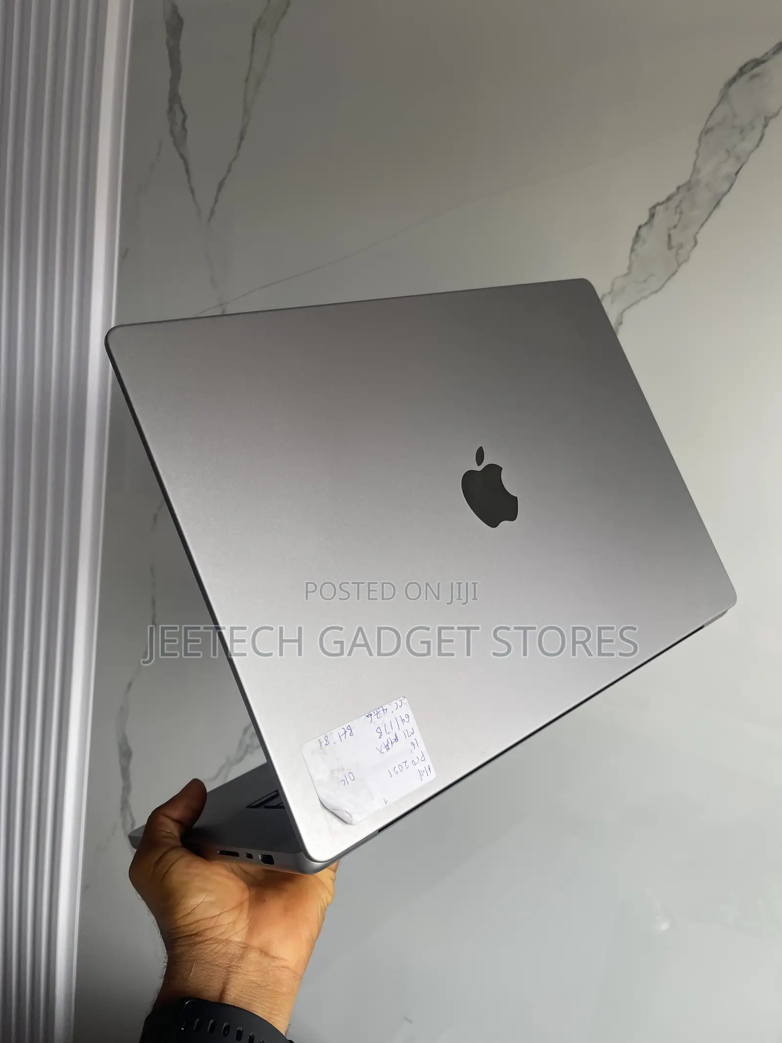 Laptop Apple MacBook Pro 2021 M1 Max 64GB Apple M1 Max SSD 1T