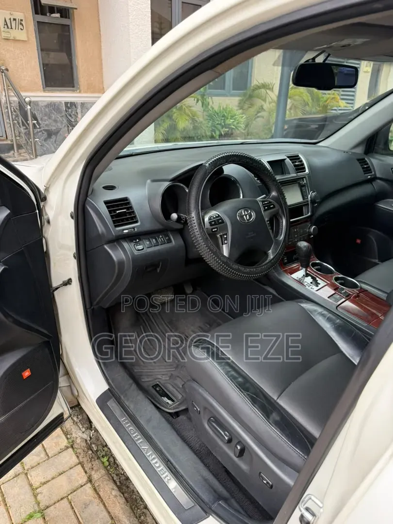 Toyota Highlander 2013 White