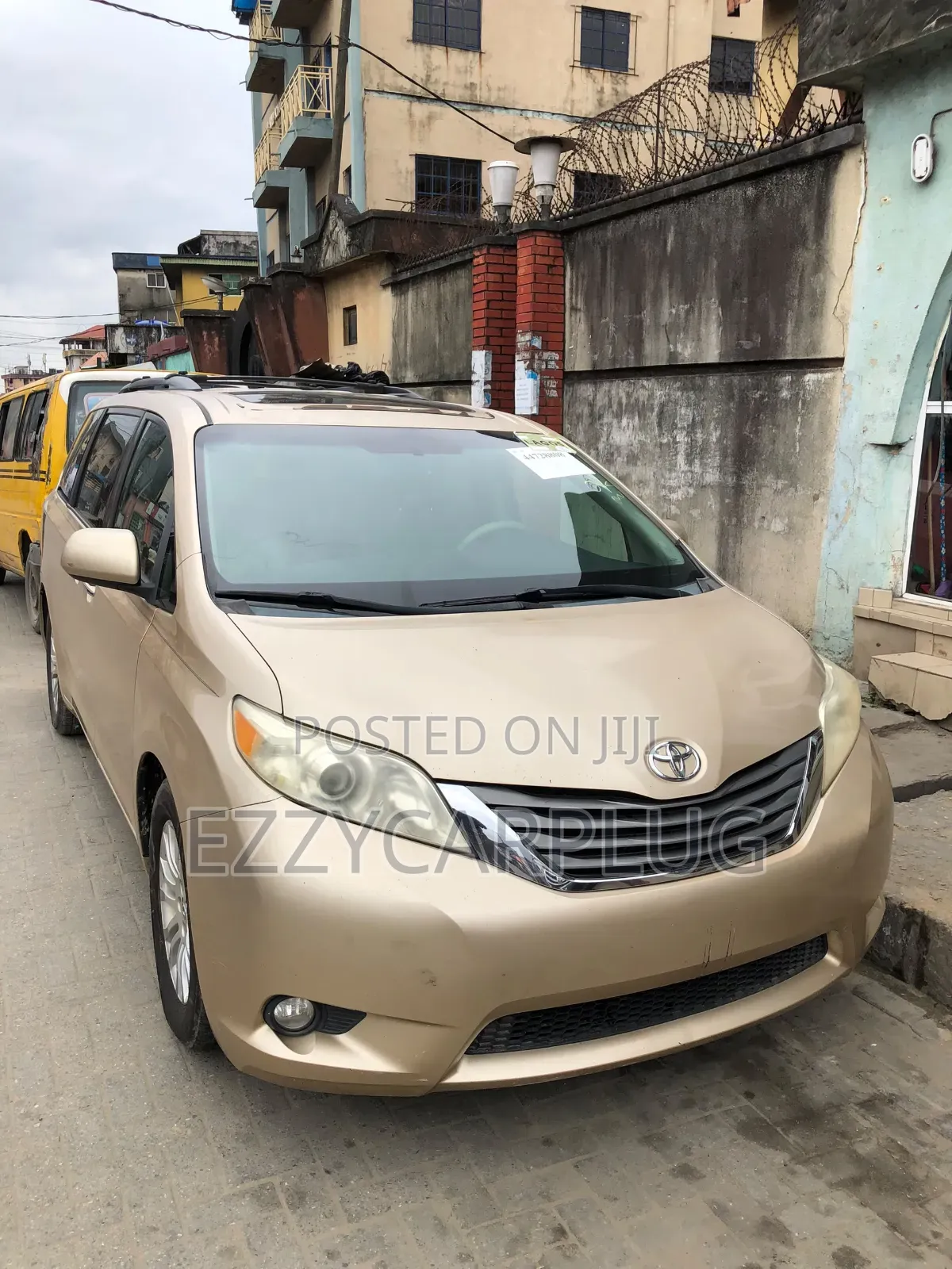 Toyota Sienna XLE 8 Passenger 2012 Gold