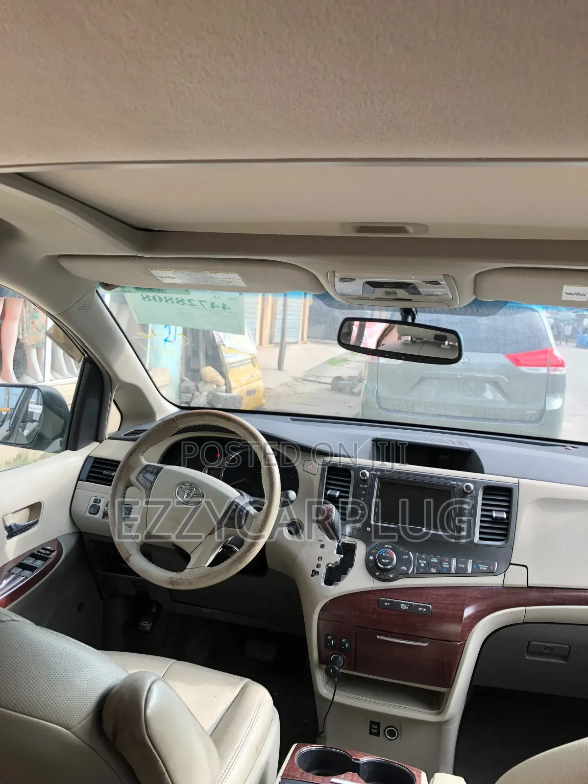Toyota Sienna XLE 8 Passenger 2012 Gold