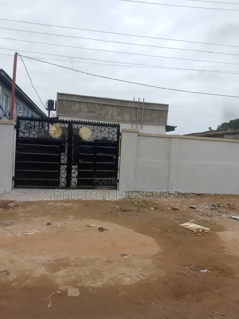 2bdrm Block of Flats in Governor Road Ikotun for sale