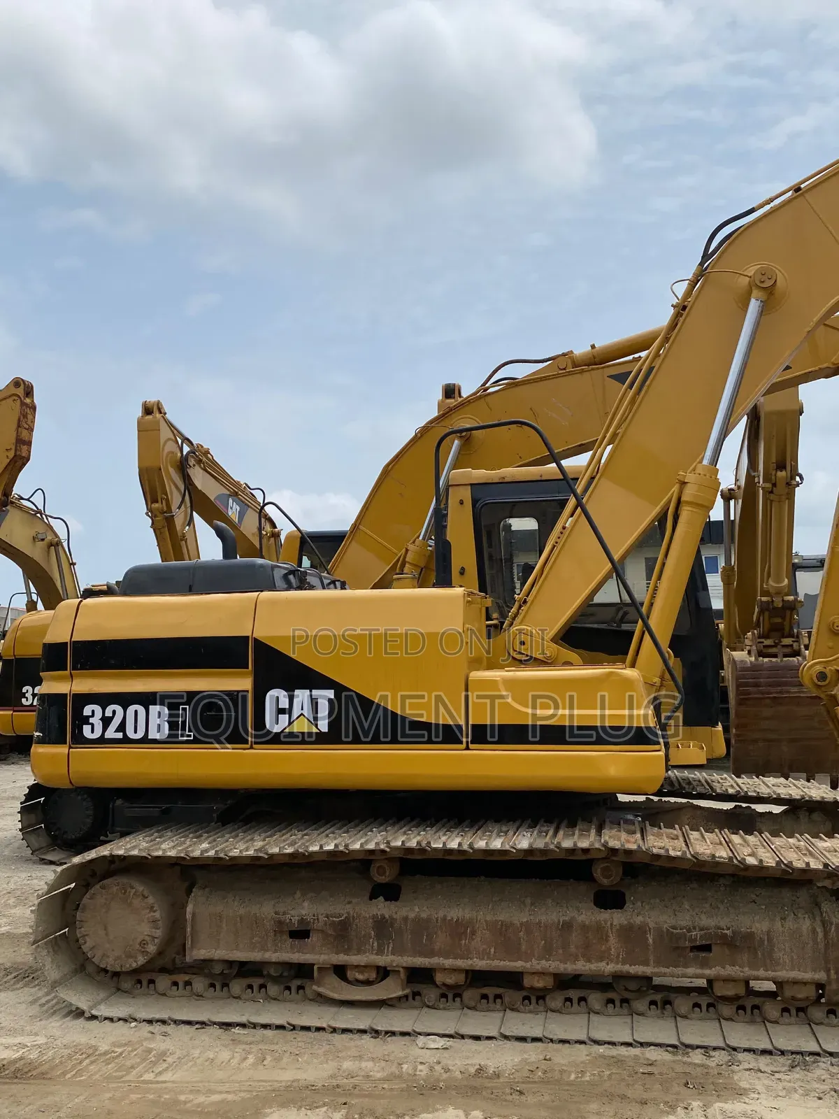 Caterpillar Escavator 320BL Long Boom